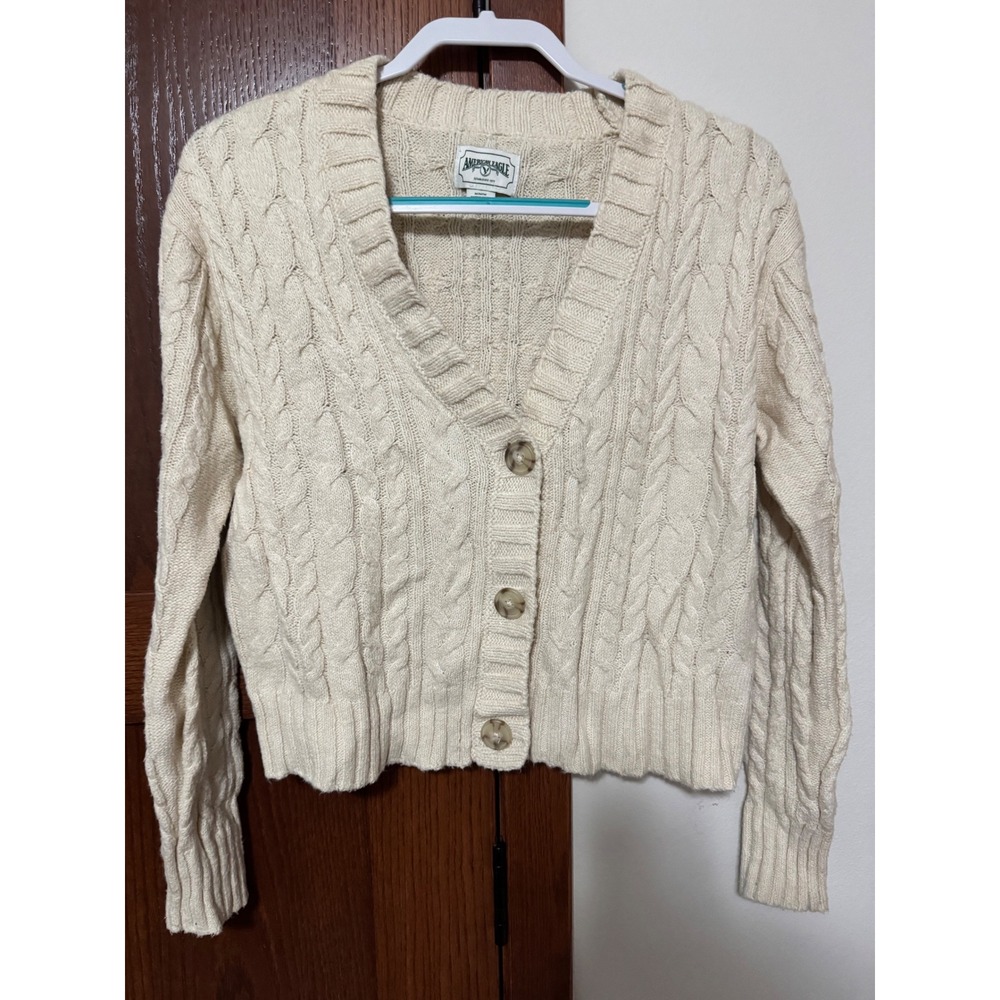 American Eagle Cable Knit Cardigan Cream V Neck Button Front Cozy Sweater M